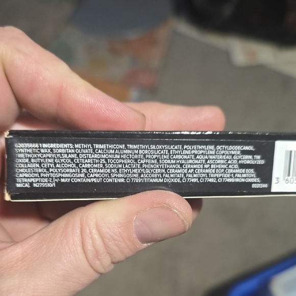 IT Cosmetics Superhero Shadow Stick - Black - Picture 4 of 7